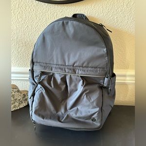 Lululemon Pack it Up Backpack 21L (like new)